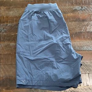 Lululemon short